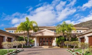 T.D. Jakes’ Daughter ( Sarah Jakes Roberts) Buys Calabasas Mansion