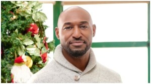 Adrian Holmes Spreads Holiday Cheer in THE CHRISTMAS DOCTOR